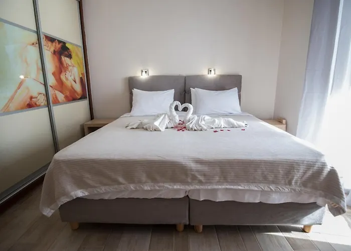 Secluded, Sunset, Beaches, Walk To Village-melina 别墅 *