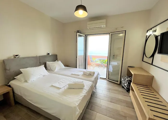 Secluded, Sunset, Beaches, Walk To Village-melina Villa